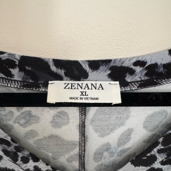 Zenana Leopard Print Long Sleeve V-Neck Tunic Top Women’s Size XL Gray Black - Picture 4 of 5